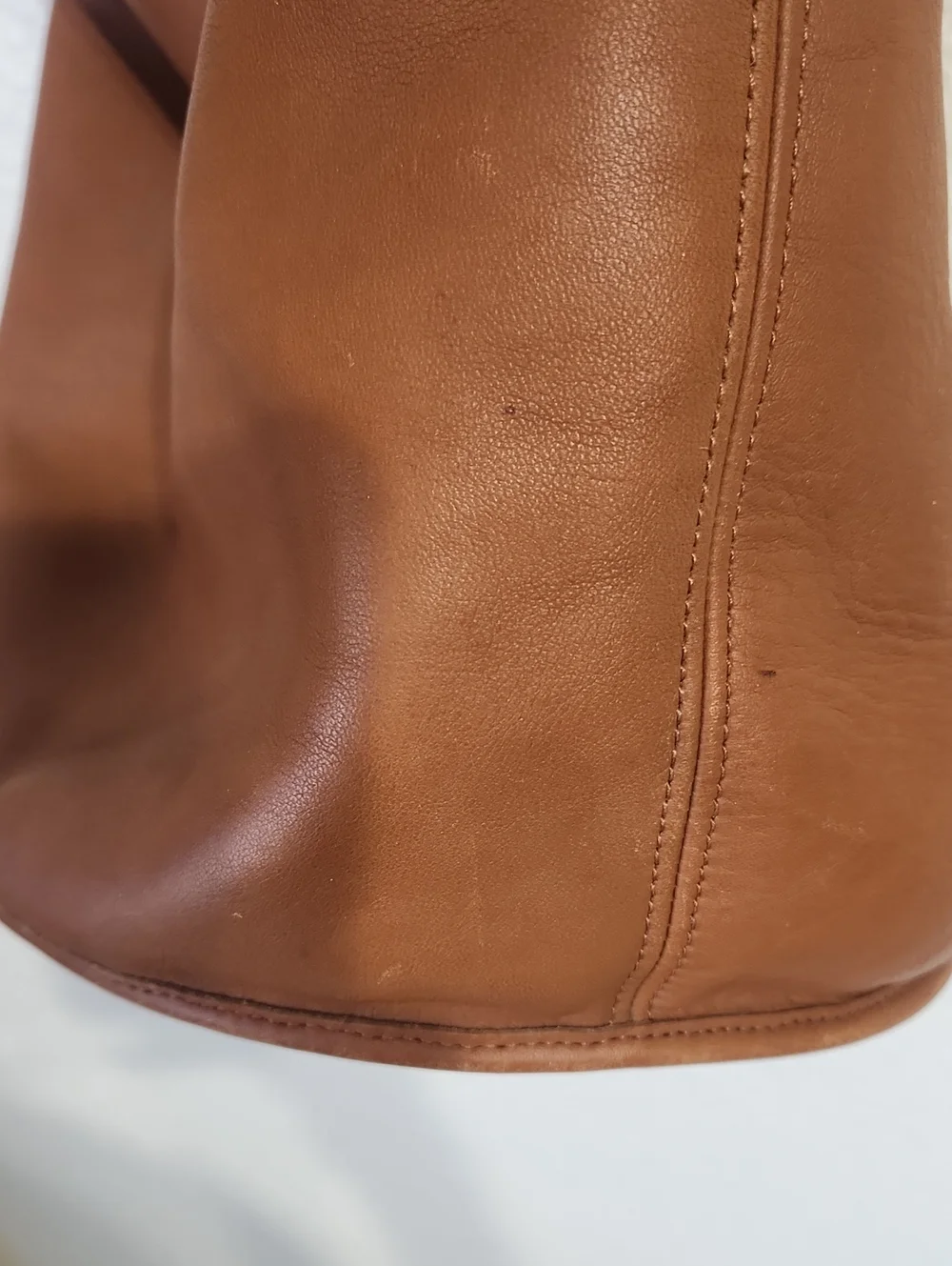 Vintage Coach British Tan Duffle Sac #9085 Hobo Bag